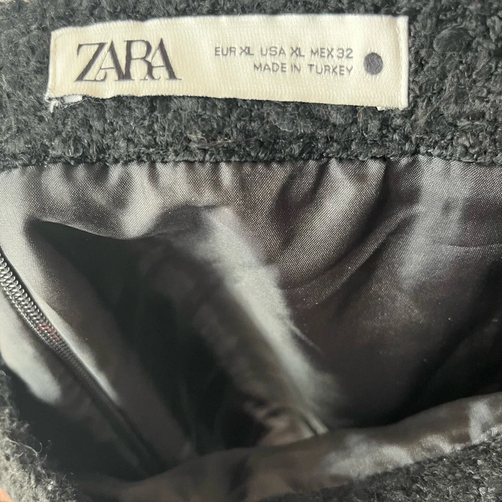 Red Zara Skirt mini tweed plaid - Picture 7 of 10
